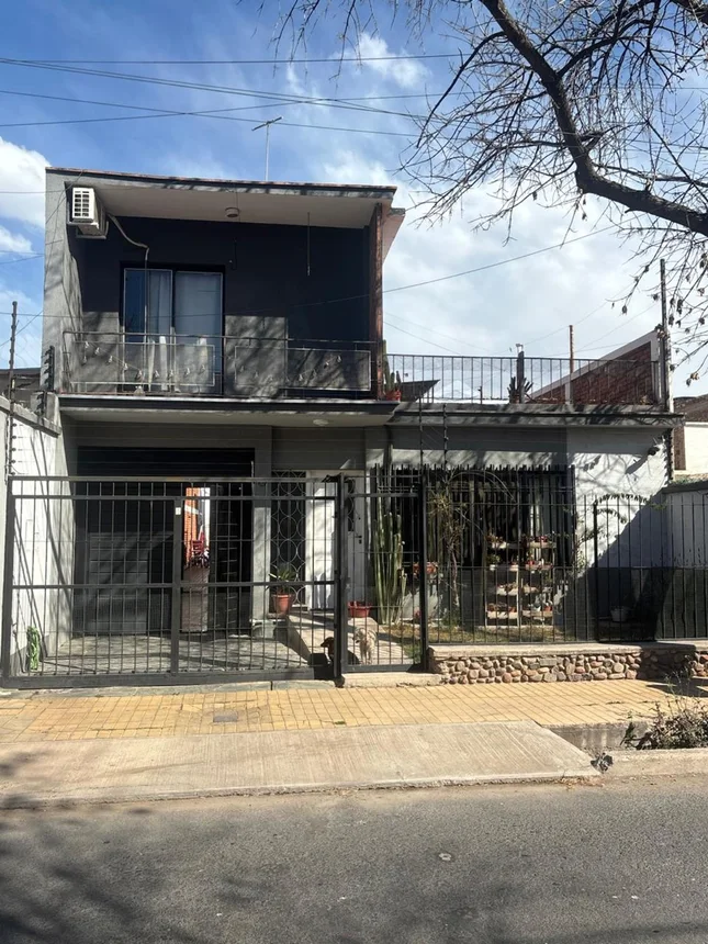 Casa en venta en Godoy Cruz, foto 2