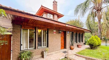 CASA EN VENTA GONNET 4 DORMITORIOS CON PILETA