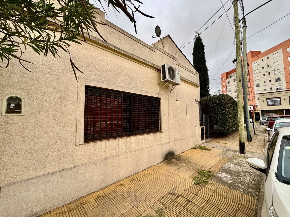 Casa de 4 ambientes en venta en Villa Tesei, Chuquisaca 3300, foto 2
