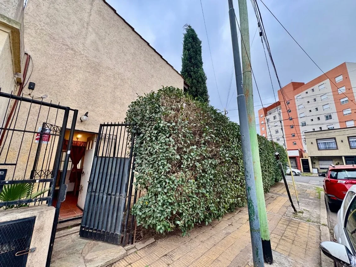 Casa de 4 ambientes en venta en Villa Tesei, Chuquisaca 3300, foto 3