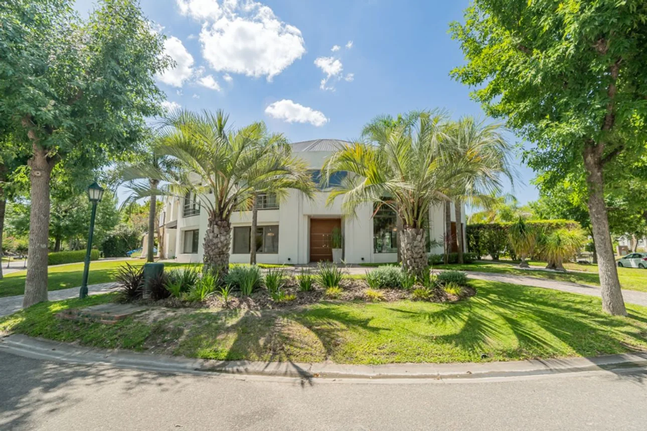 Casa en venta en Belén de Escobar, foto 2