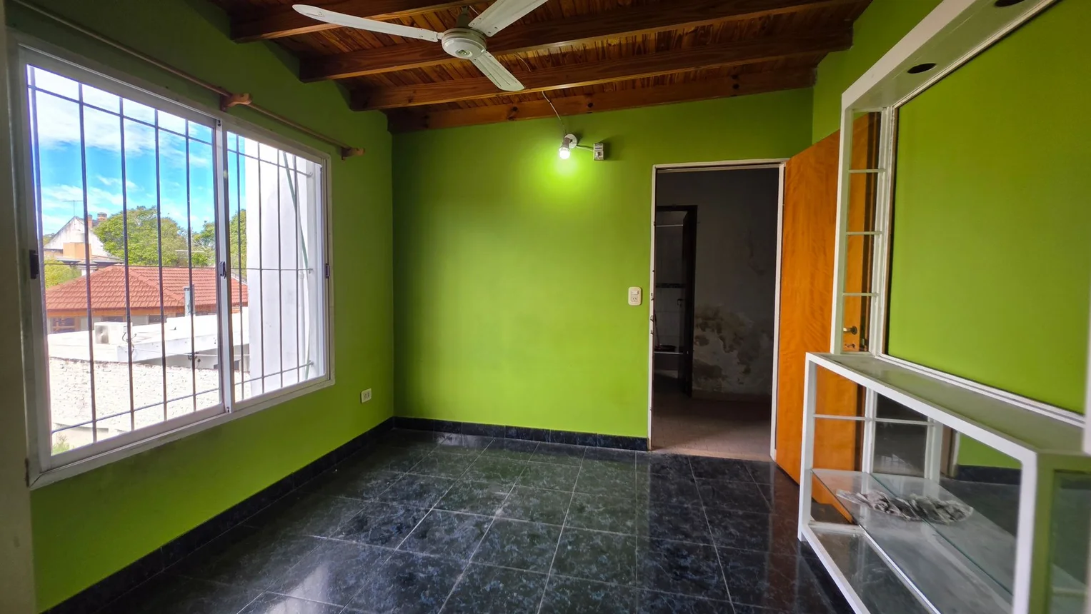 Casa en venta en Castelar, foto 3