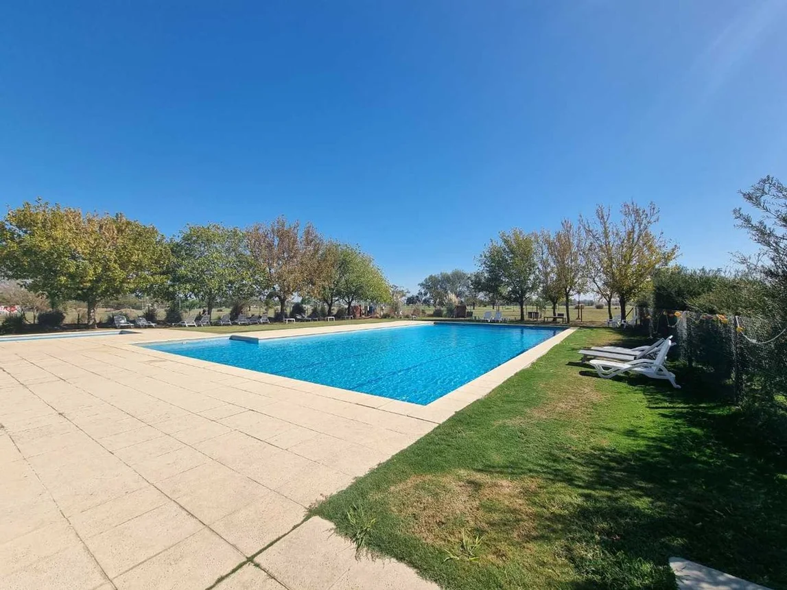 Casa en venta en Pilar, foto 2