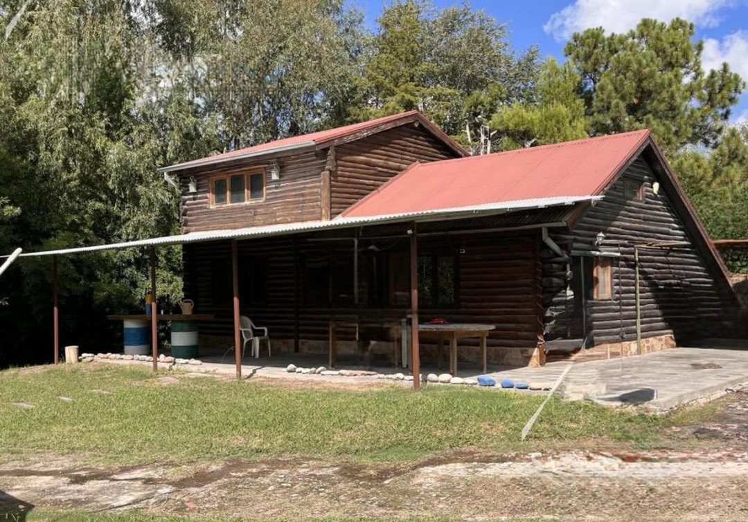 VENTA CASA EN BARRIO SEMICERRADO EN CARDALES