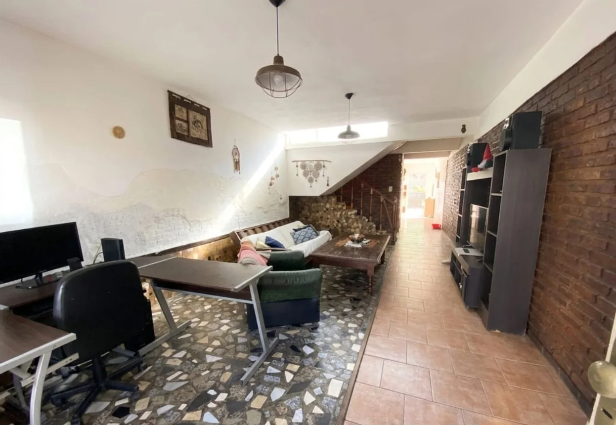 Casa dúplex de 4 ambientes en venta en Caseros, Andrés Ferreyra 2800, foto 3