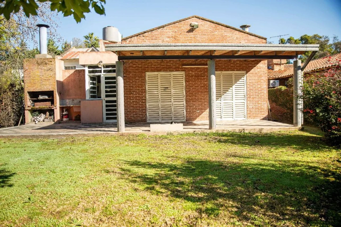 Casa tipo quincho venta gonnet, foto 4