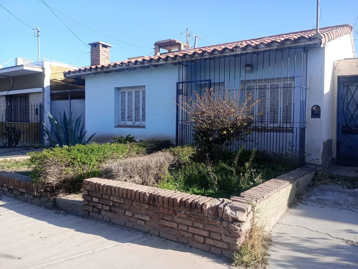 Casa en venta en Guaymallén, foto 2