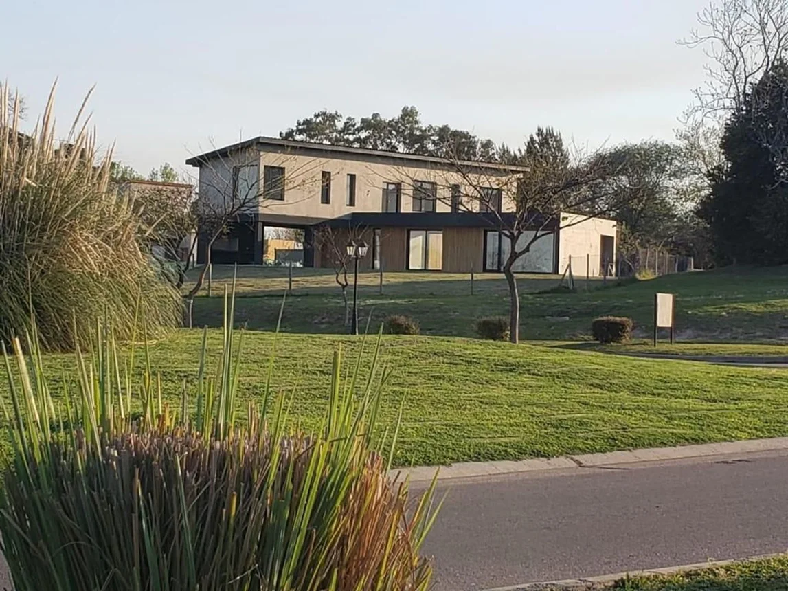 Casa en venta en Belén de Escobar, foto 2