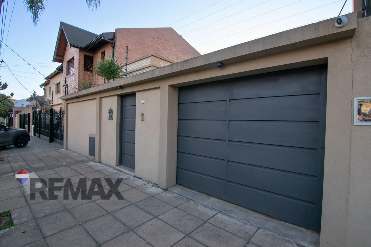 Casa de 3 ambientes en venta en Morón, Intendente Goffins 100, foto 2