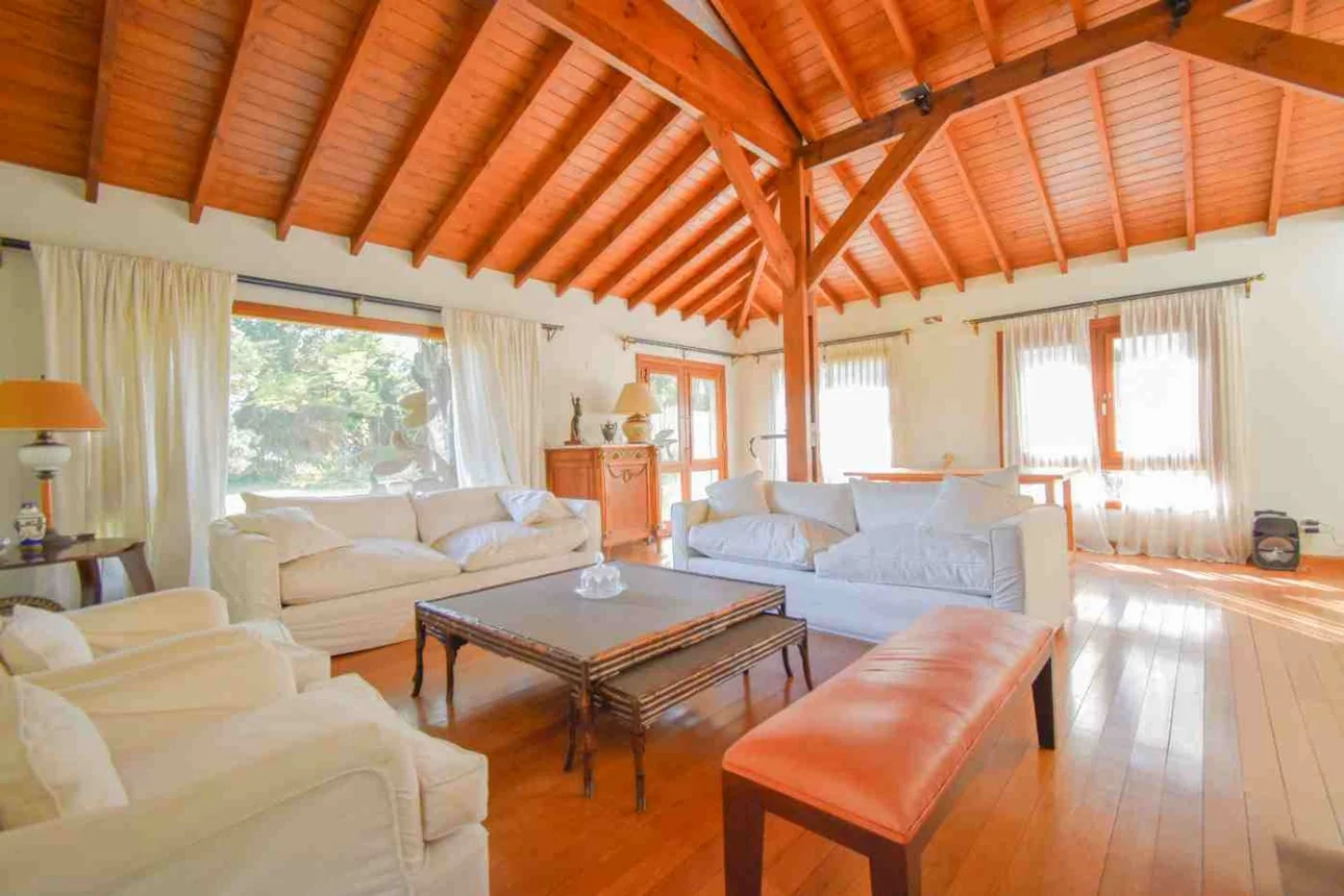 Casa de 7 ambientes en venta en Bella Vista, Mayor Irusta 2900, foto 2