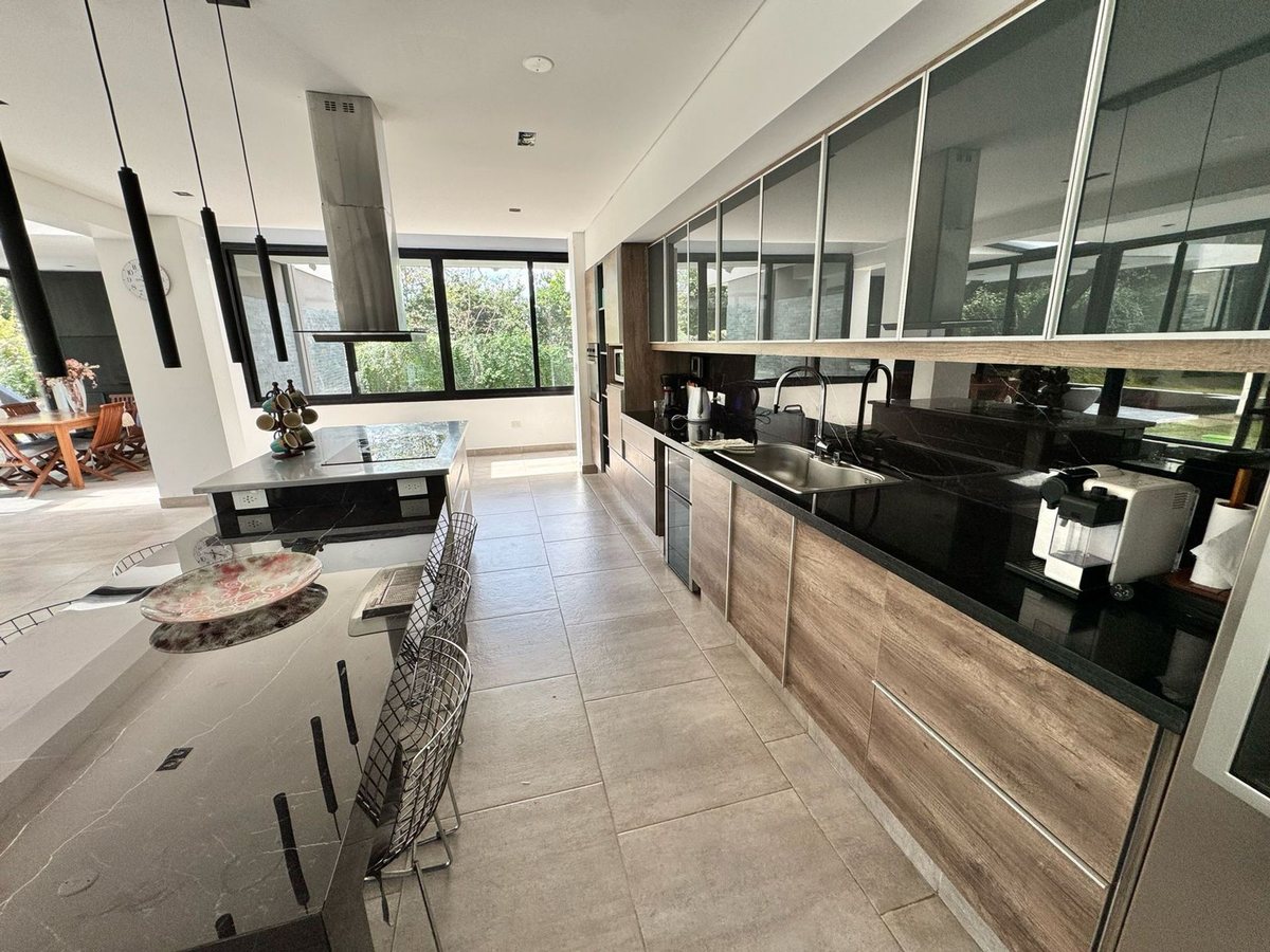 CASA VENTA CLUB DE CAMPO EL TIPAL 4 DORMITORIOS - foto 4