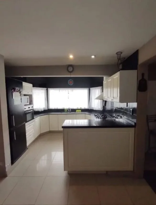 Casa de 3 ambientes en venta en Pilar, 25 de Mayo 600