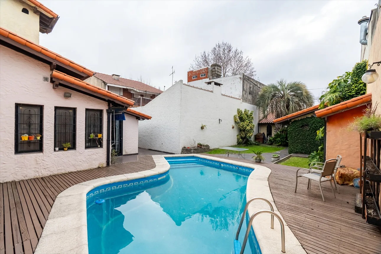 Casa de 5 ambientes en venta en Sarandí, Coronel Espora 0, foto 2
