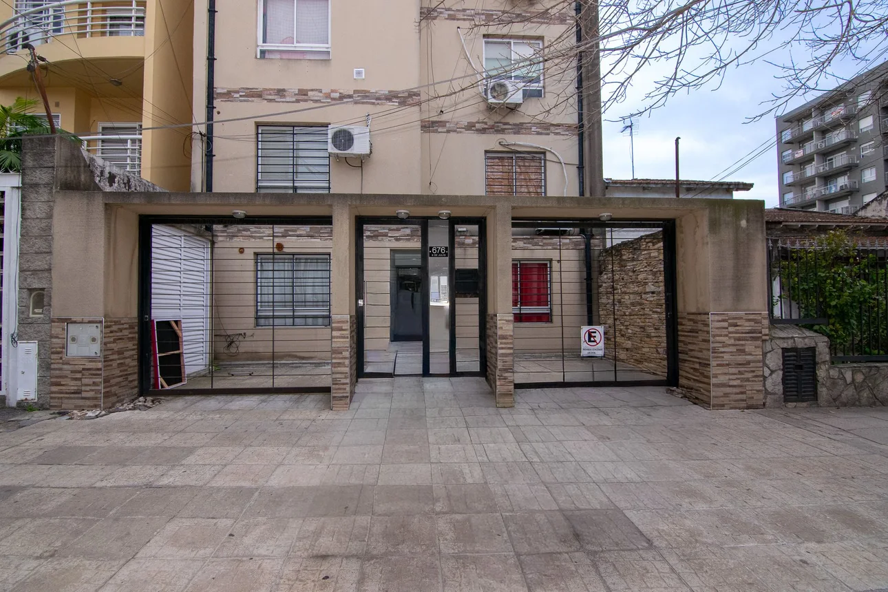 Departamento de 2 ambientes en venta en Morón, 9 de Julio 600