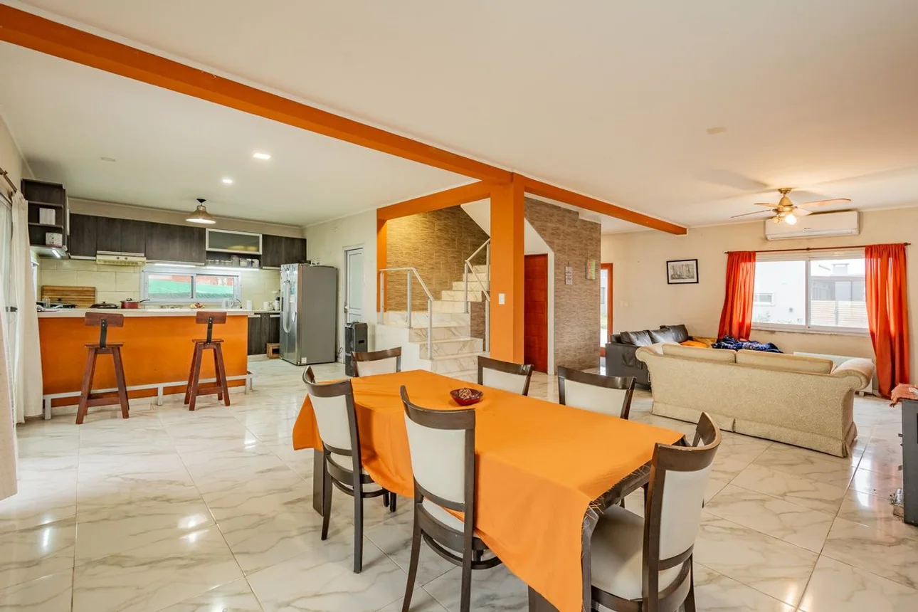 Casa en venta en Ezeiza, foto 2