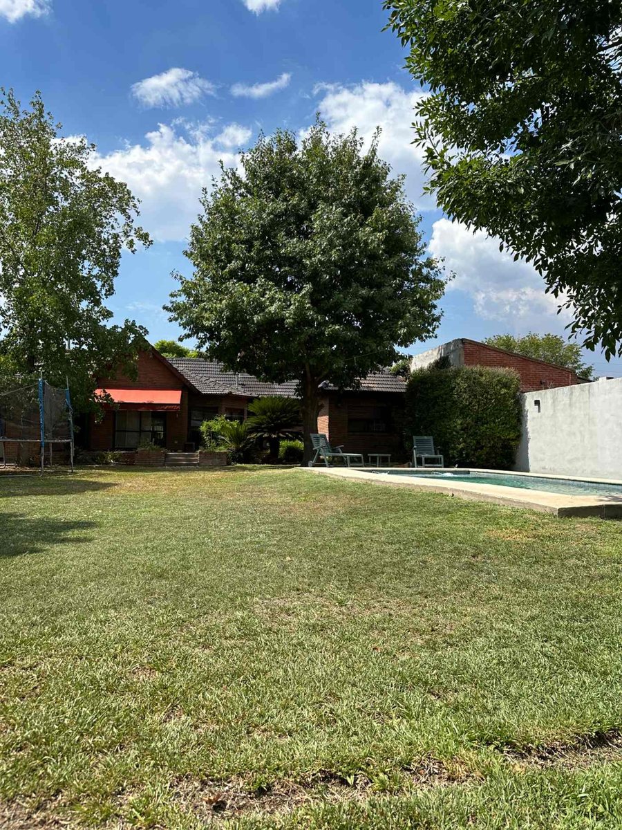 Foto 3 — VENTA CASA QUINTA 5 AMBIENTES CON PILETA INCREIBLE