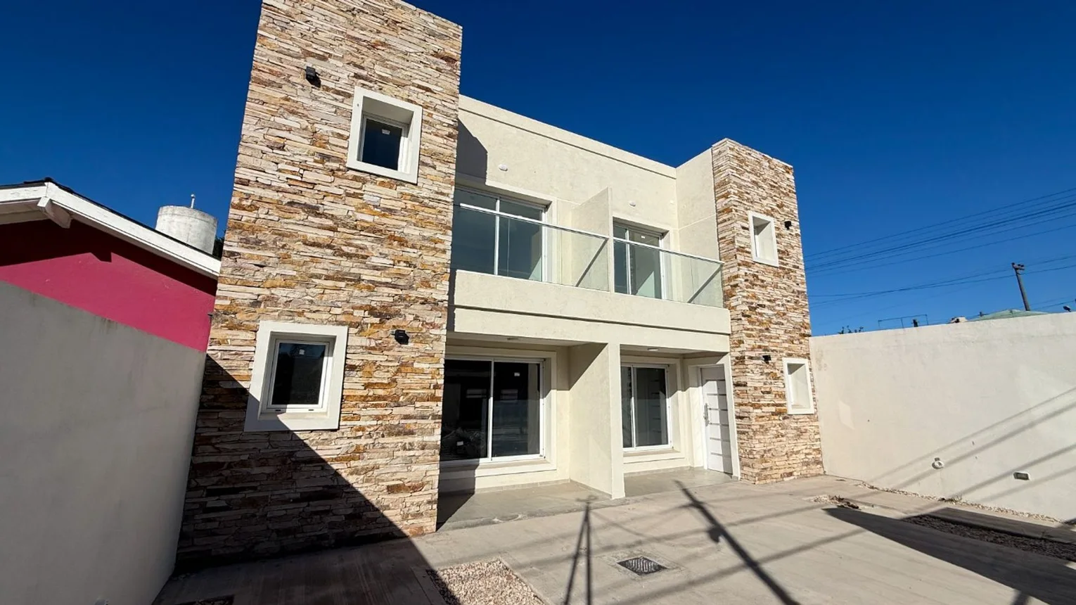 Casa dúplex de 3 ambientes en venta en Mar del Plata, Giacobini 2700