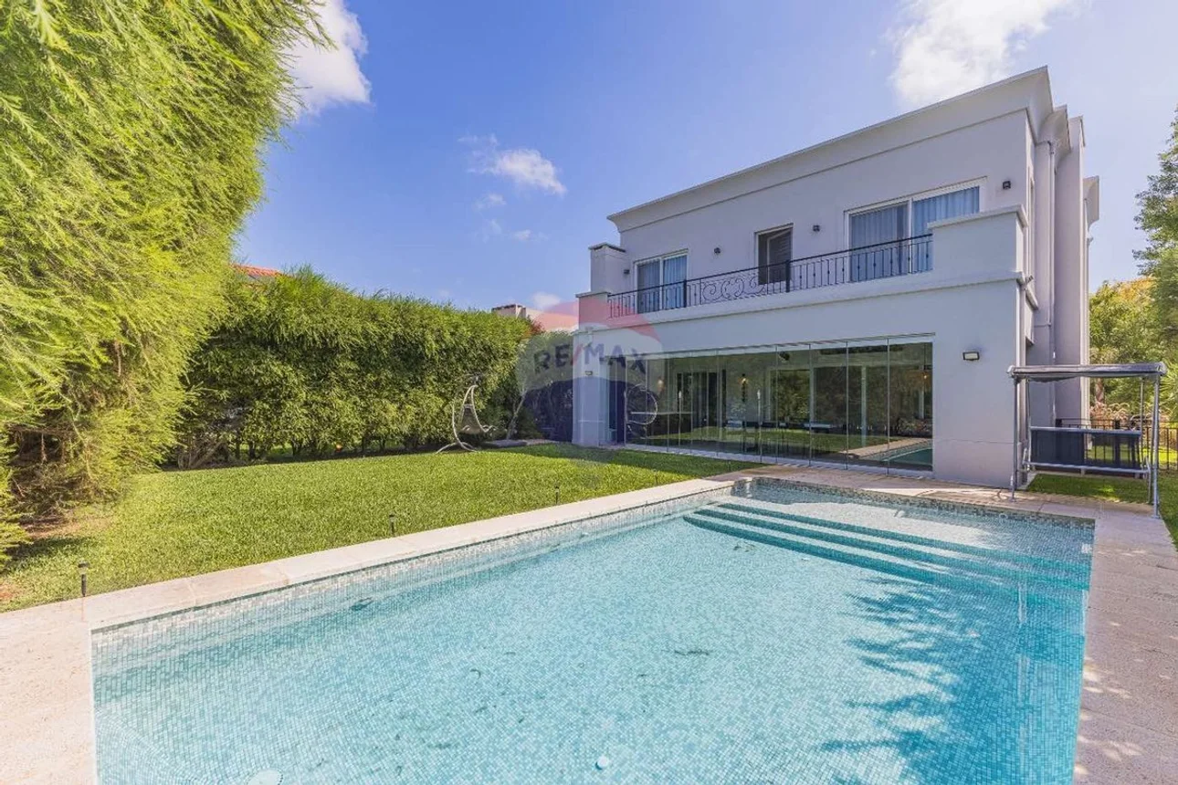 Casa de 5 ambientes en venta en Nordelta, Avenida de los Lagos 5300