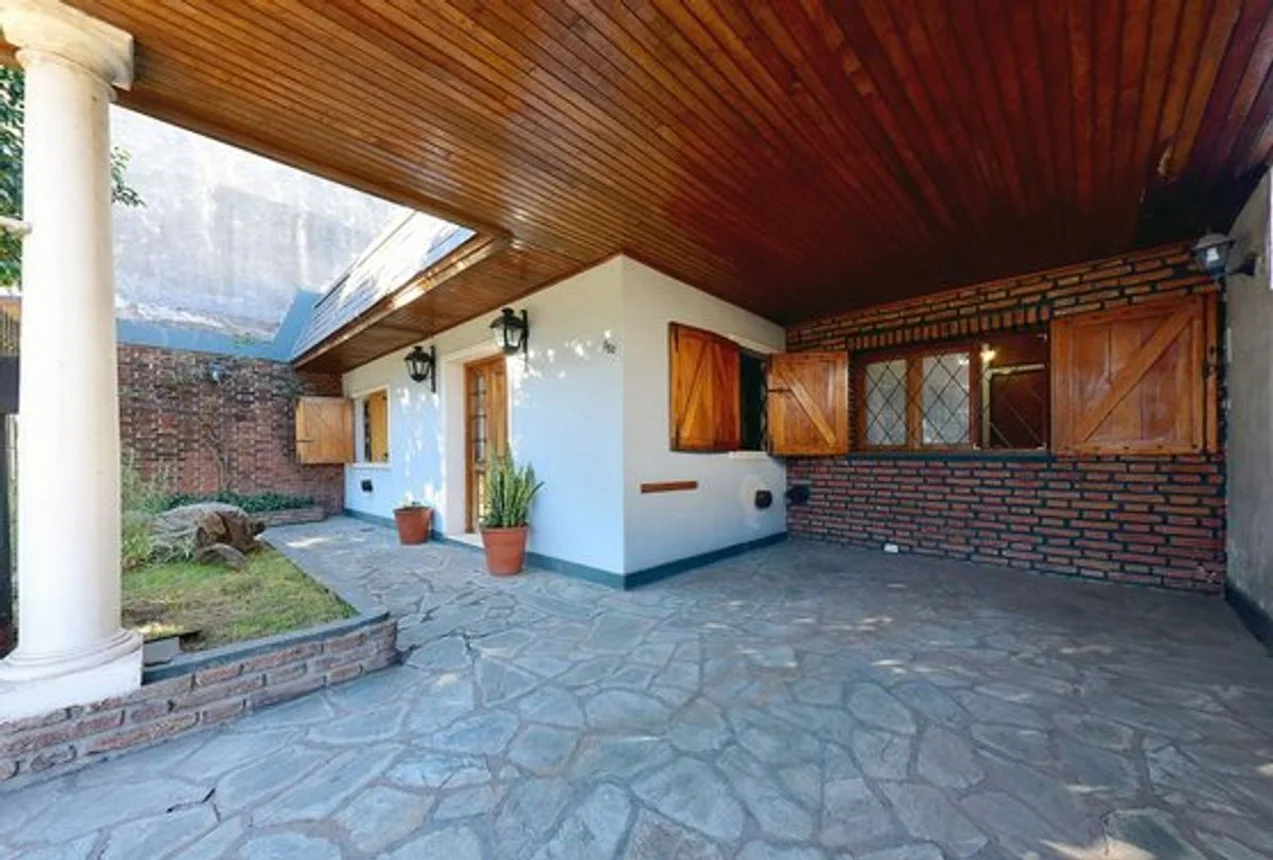 Casa de 4 ambientes en venta en San Antonio de Padua, Los Pinos 500