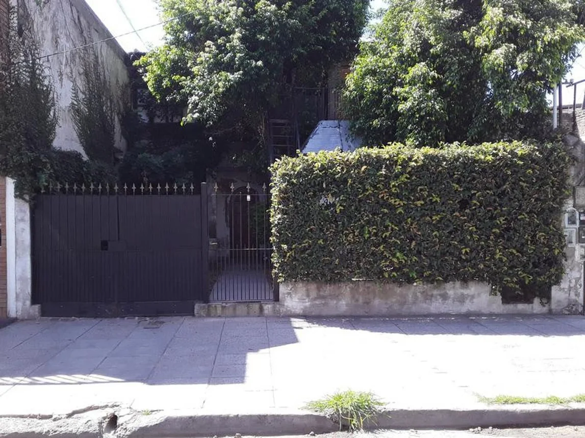 Casa de 8 ambientes en venta en Lomas del Mirador, Roque Sáenz Peña 3000