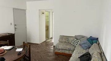 Alquila apto de 2 dormitorios en Cordón.