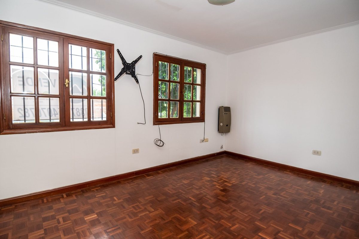 CASA EN VENTA TRES CERRITOS 3 DORM PRIMERA ROTONDA - foto 14