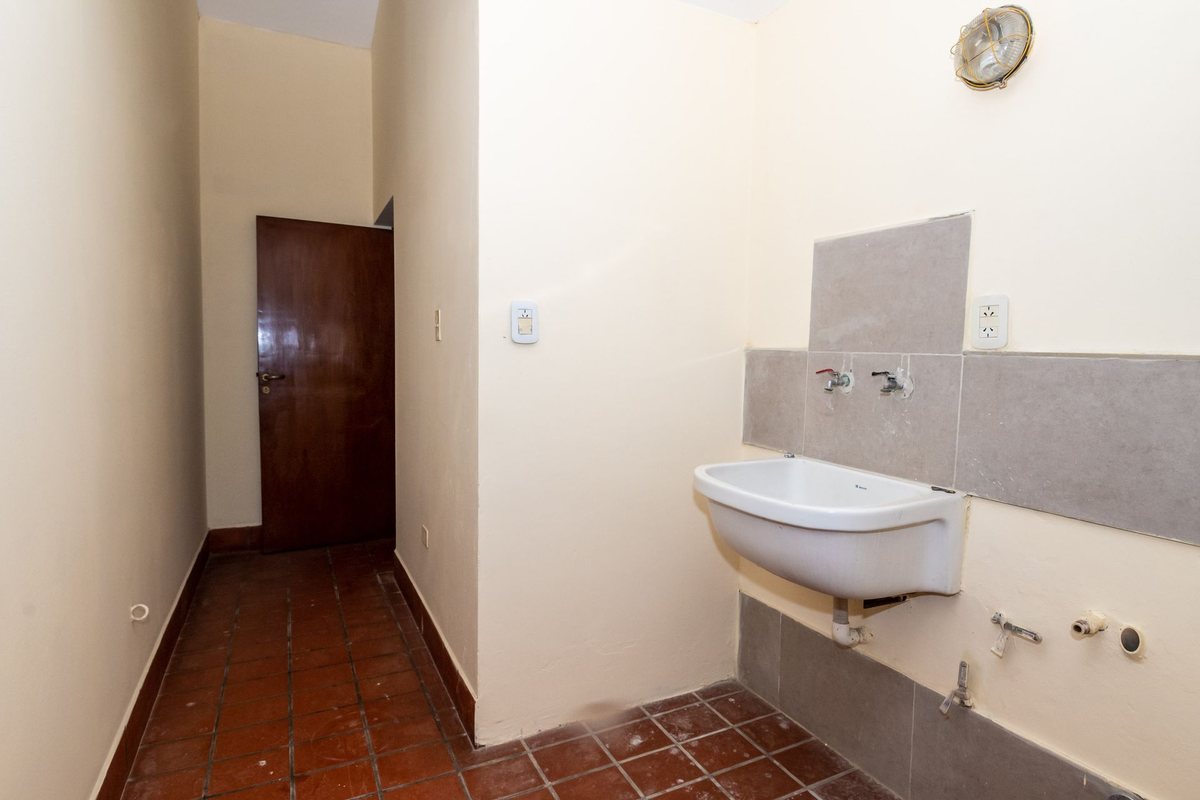 CASA EN VENTA TRES CERRITOS 3 DORM PRIMERA ROTONDA - foto 11