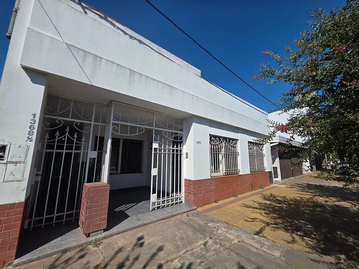 Casa en venta en La Plata, foto 2