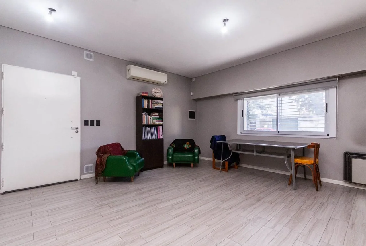 Casa de 3 ambientes en venta en Temperley, Don Bosco 1200, foto 2