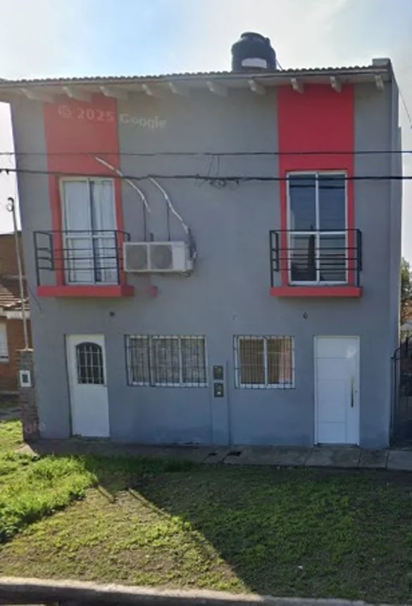 Casa dúplex de 4 ambientes en venta en Paraná, Calle Crisólogo Larralde 1100, foto 3