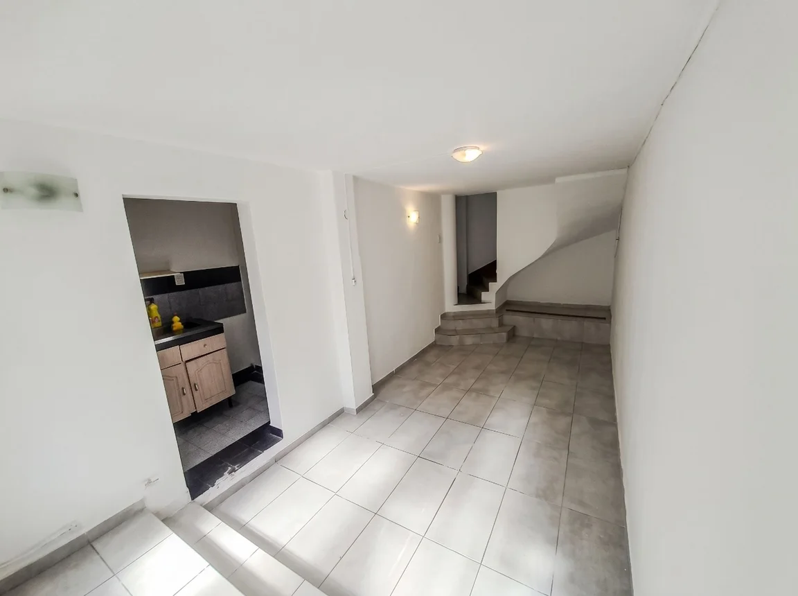 PH de 2 ambientes en venta en La Plata, 41 E/ 12 y 13 800