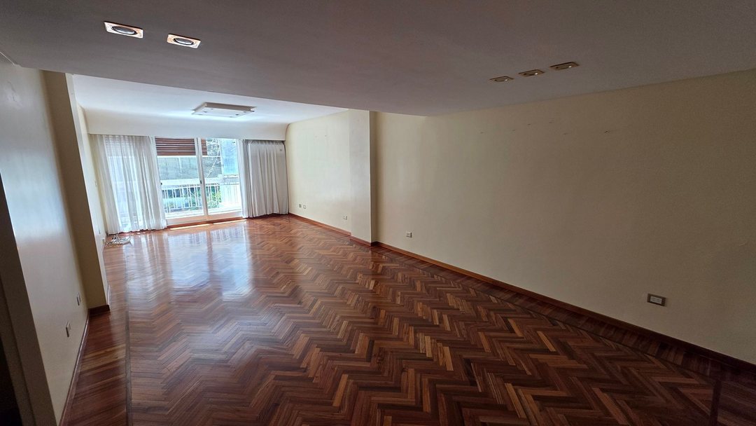 ALQUILER DEPARTAMENTO 4 AMBIENTES COCHERA BALCÓN