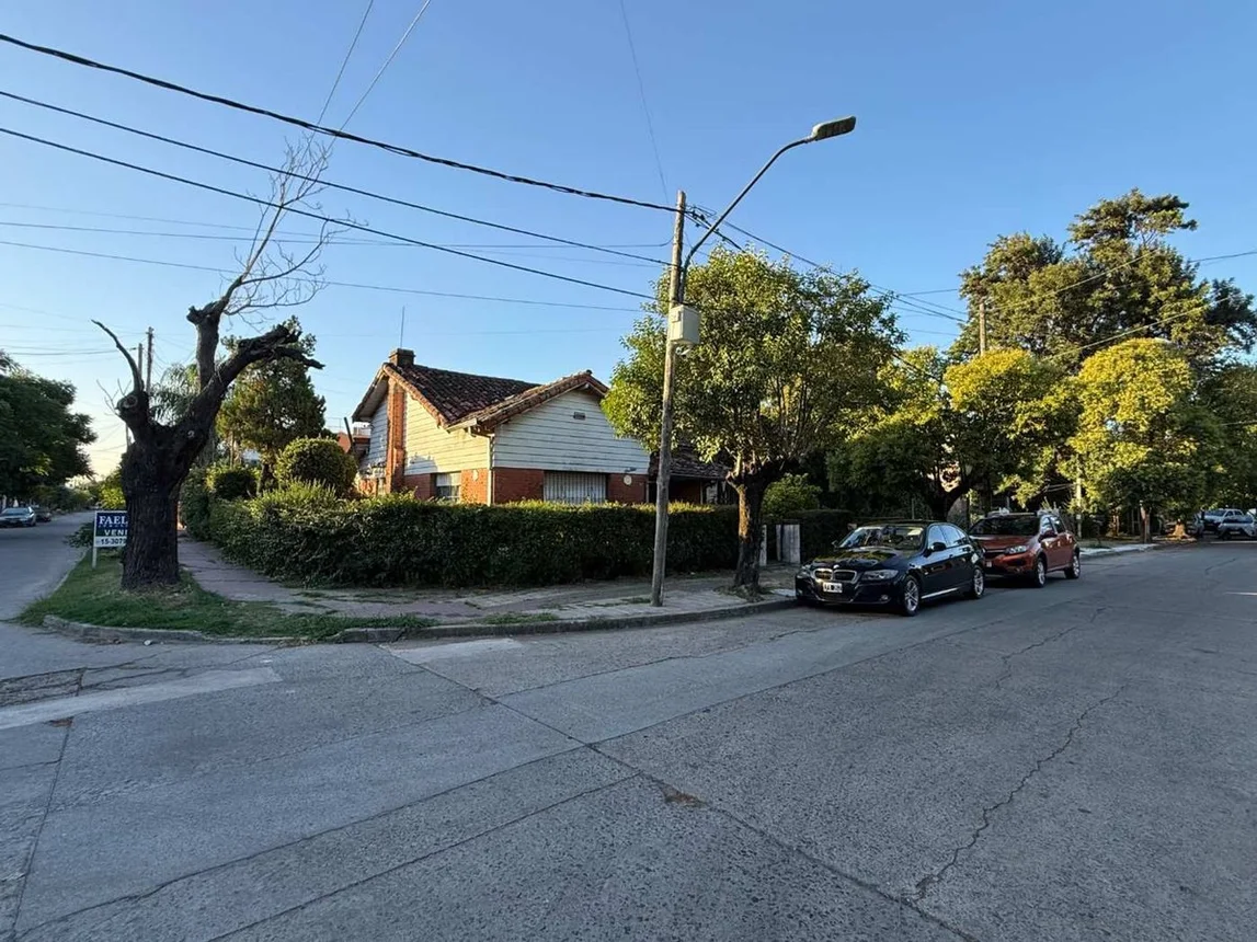 Casa de 3 ambientes en venta en Hurlingham, Victoria 1400, foto 3