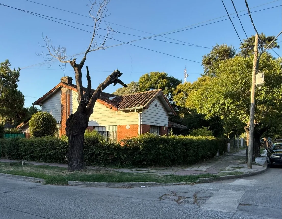 Casa de 3 ambientes en venta en Hurlingham, Victoria 1400, foto 2