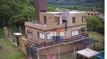 VENTA CASA 2 DORM LOS ALISOS