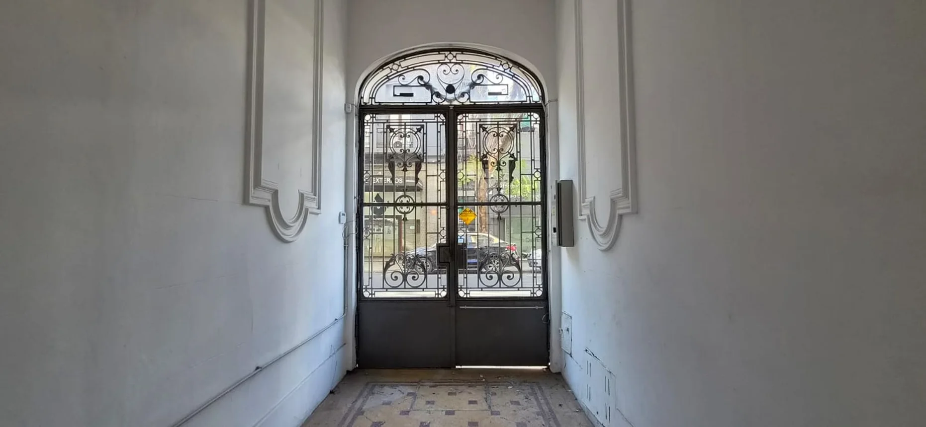 Venta casona con patio centro río, foto 3