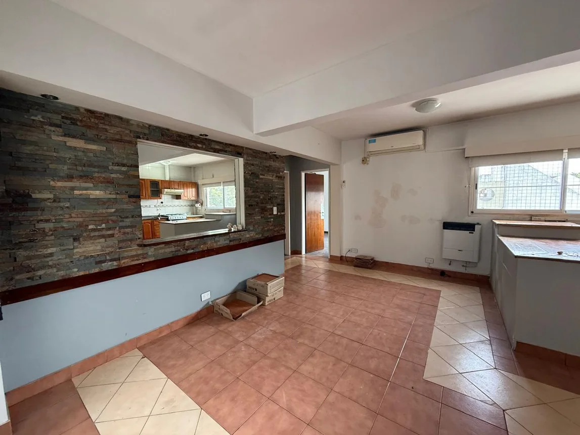 PH en venta en Monte Castro, Virgilio 1700