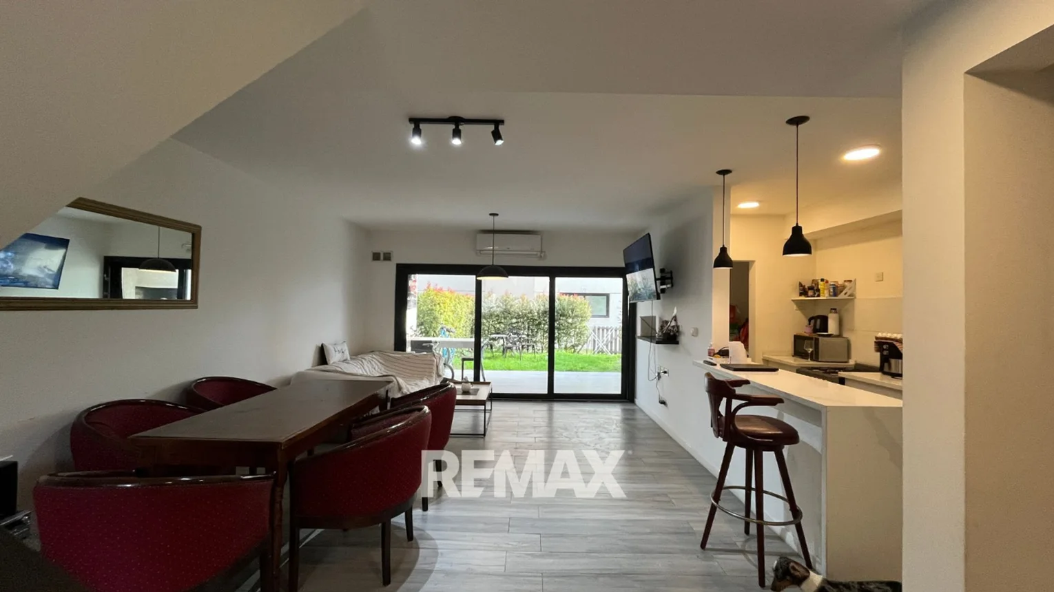 Dúplex en venta en Garín, foto 3