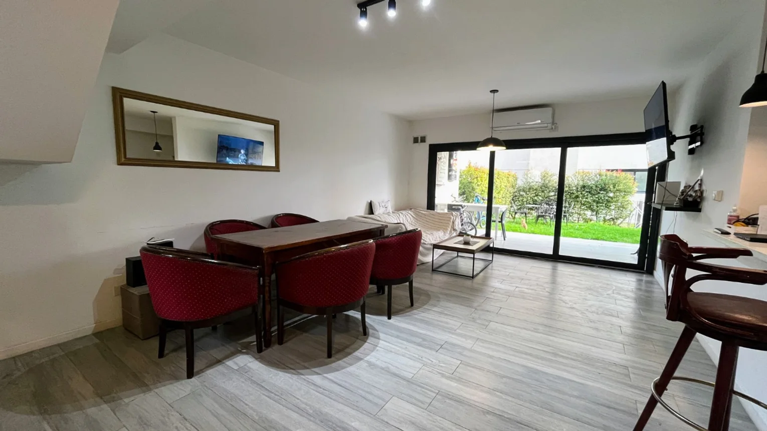 Dúplex en venta en Garín, foto 4