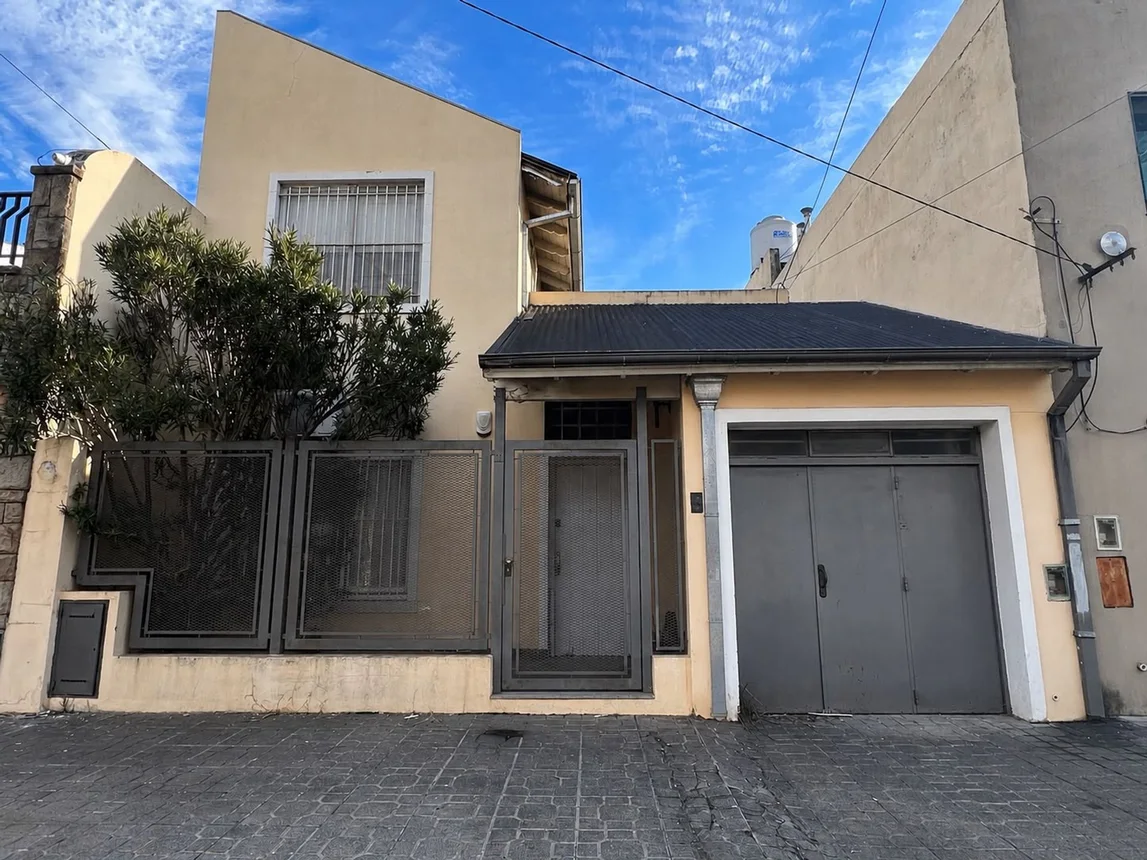 Casa en venta en Ramos Mejía, foto 2