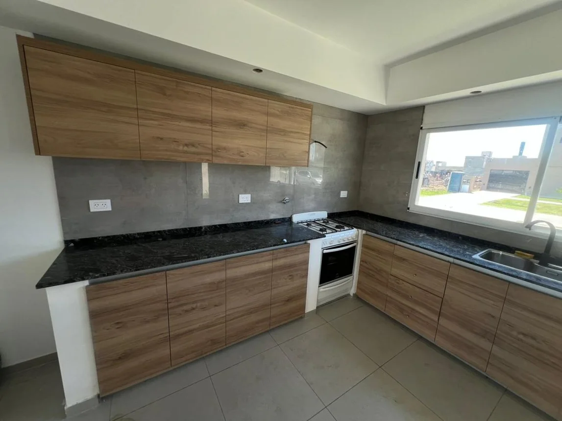 Casa de 3 ambientes en venta en Funes, Necochea 3100, foto 4
