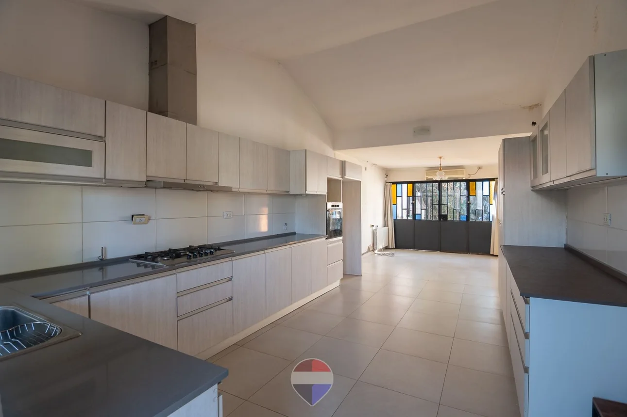 Casa de 6 ambientes en venta en Córdoba, Santa Ana 3800, foto 4