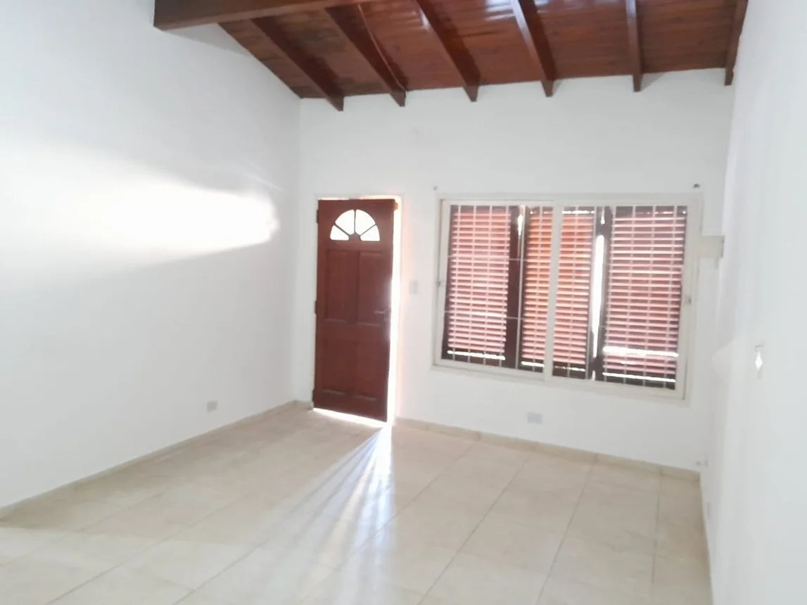 PH de 3 ambientes en venta en Castelar, Bartolomé Hidalgo 2200, foto 2