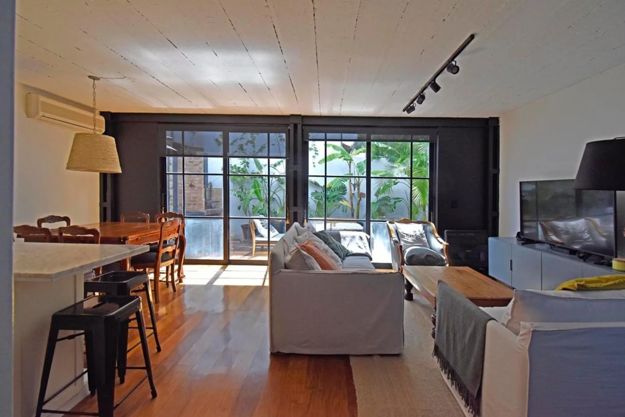 Casa tríplex en venta en Martínez
