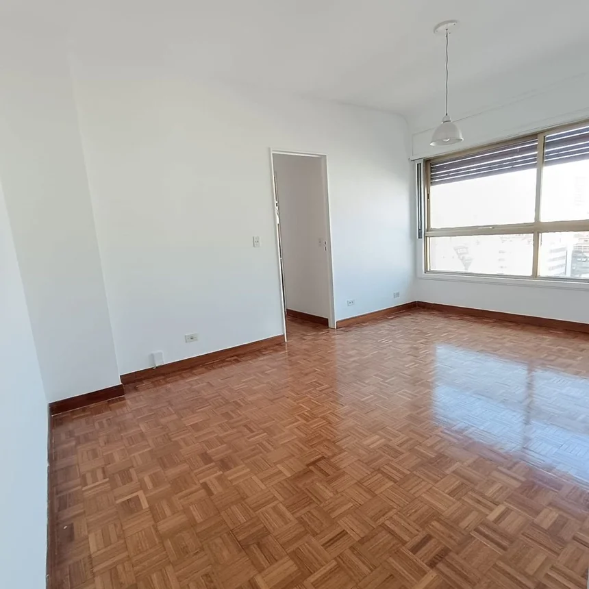 Departamento de 2 ambientes en alquiler en San Nicolás, Avenida Córdoba 400
