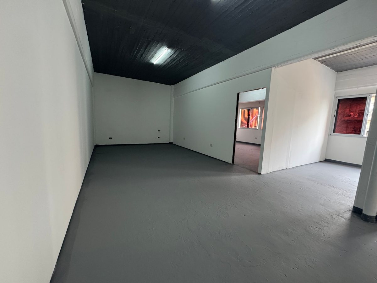 Foto 37 — VENTA EDIFICIO COMERCIAL ESTRENAR COCHERAS MERLO