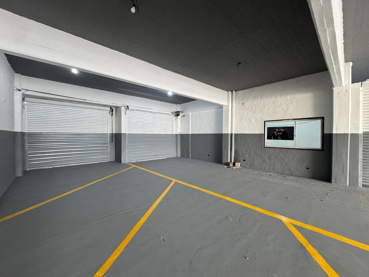 Foto 12 — VENTA EDIFICIO COMERCIAL ESTRENAR COCHERAS MERLO