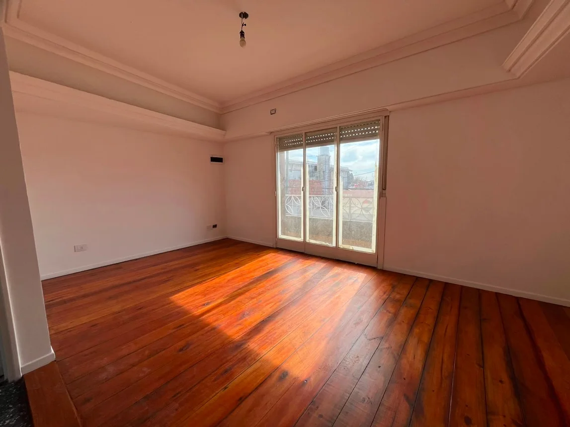 PH de 4 ambientes en venta en Hurlingham, German Argerich 2000, foto 5