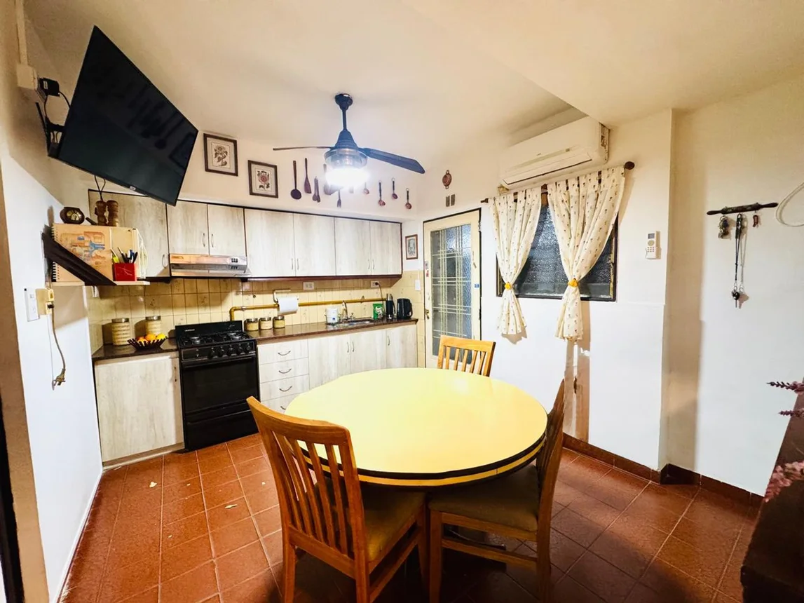 Casa en venta en Castelar, foto 5