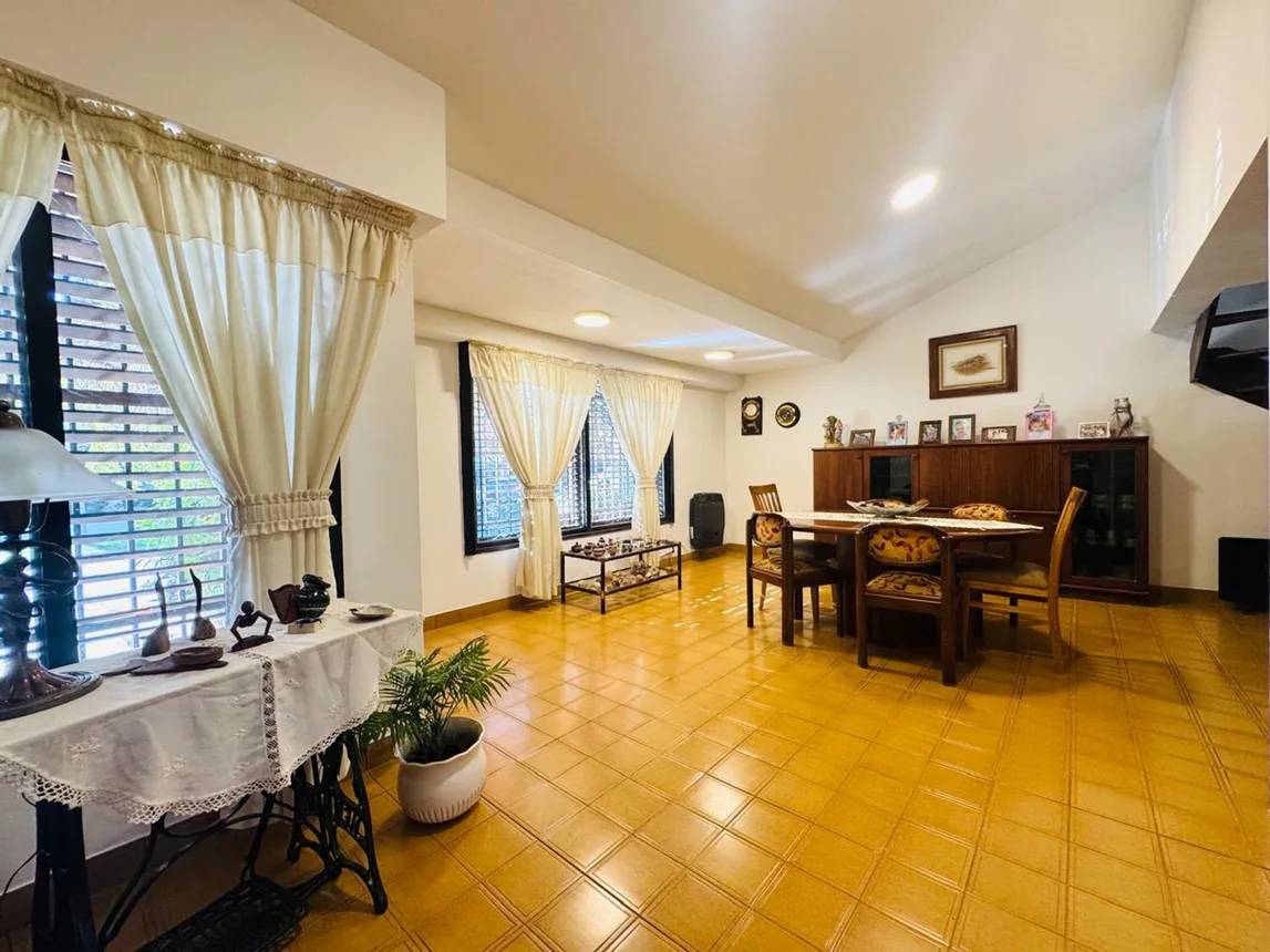 Casa en venta en Castelar, foto 4